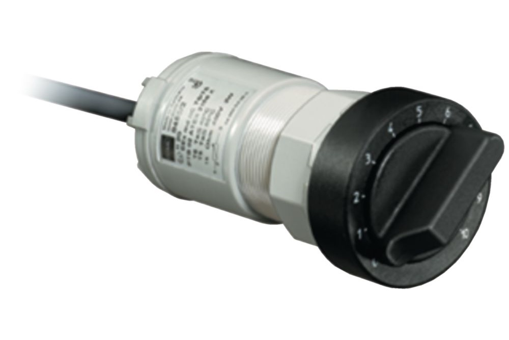 面板安装型电位器 — 8455 系列